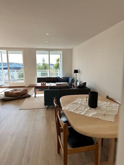 Ny Urban Leilighet Med Super Utsikt Haugesund Exterior photo
